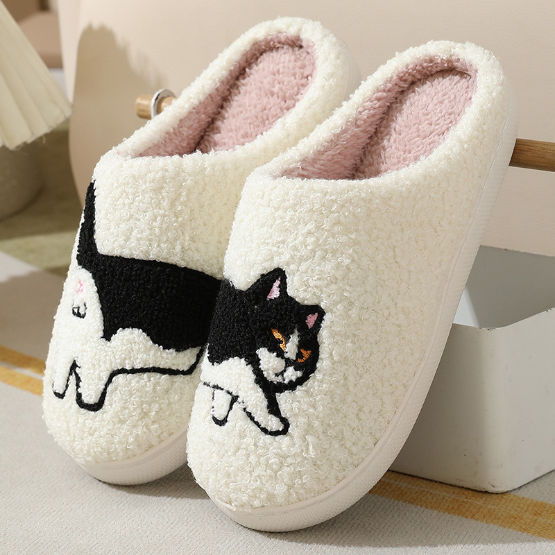 Sewing Garment - Pantofole da casa in peluche con