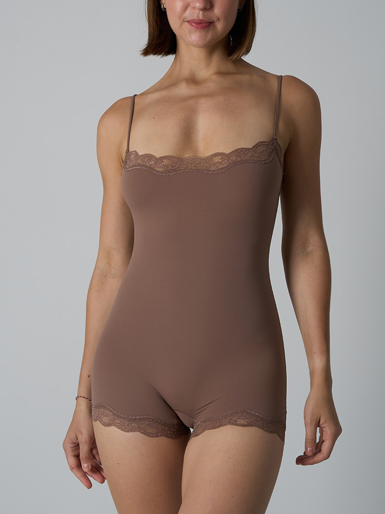 Body con finiture in pizzo – B - Sewing Nylon recensione e prezzo