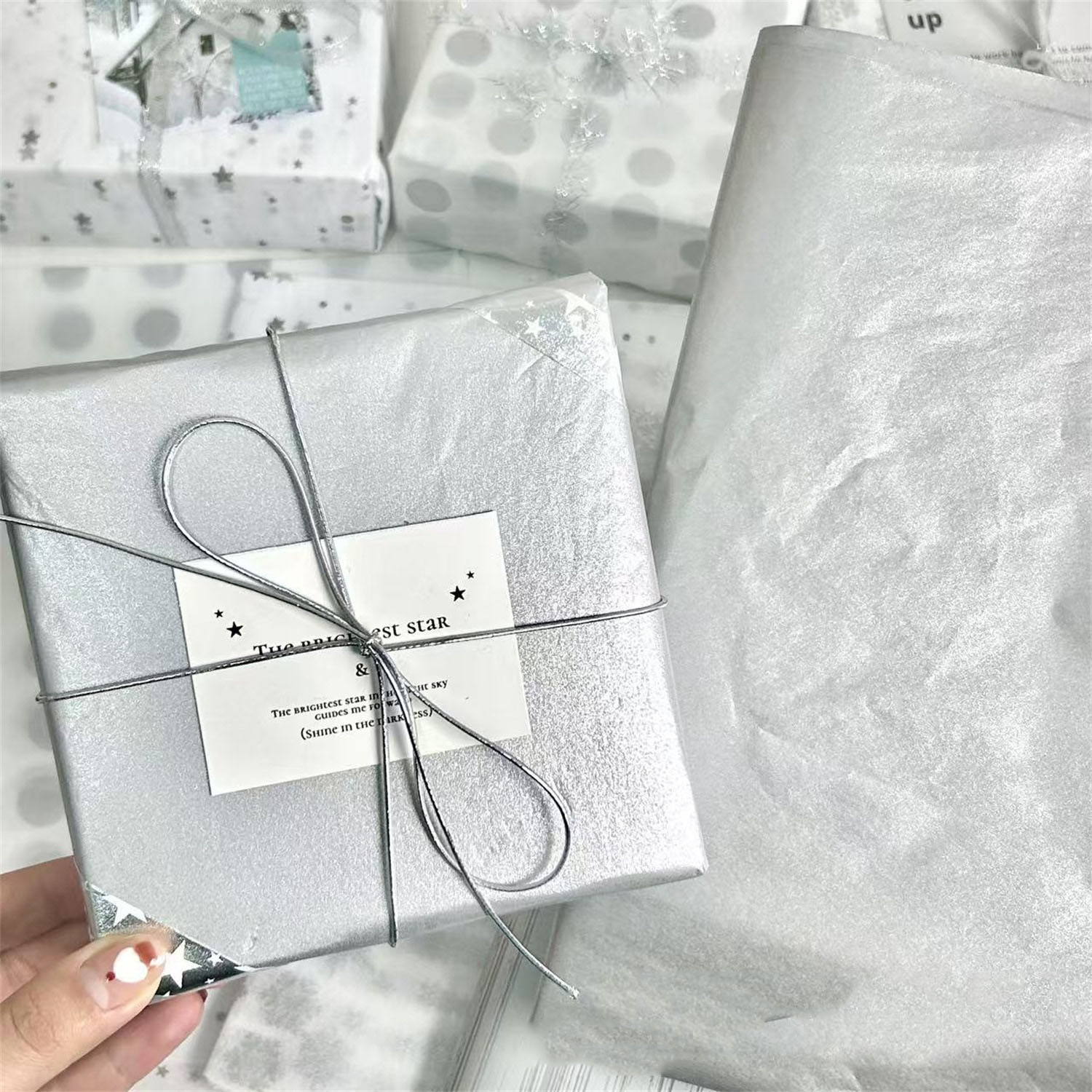 Carta da regalo con fiori di c - Pattern Tissue Paper recensione e prezzo